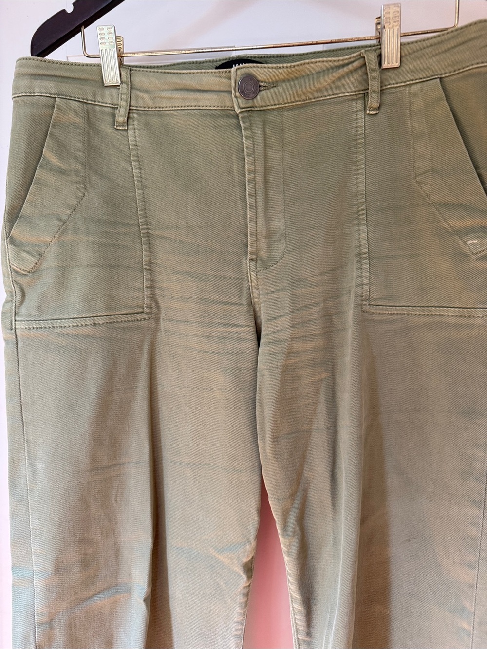 Kut from the Kloth  “Meg” wide leg Jeans in Olive